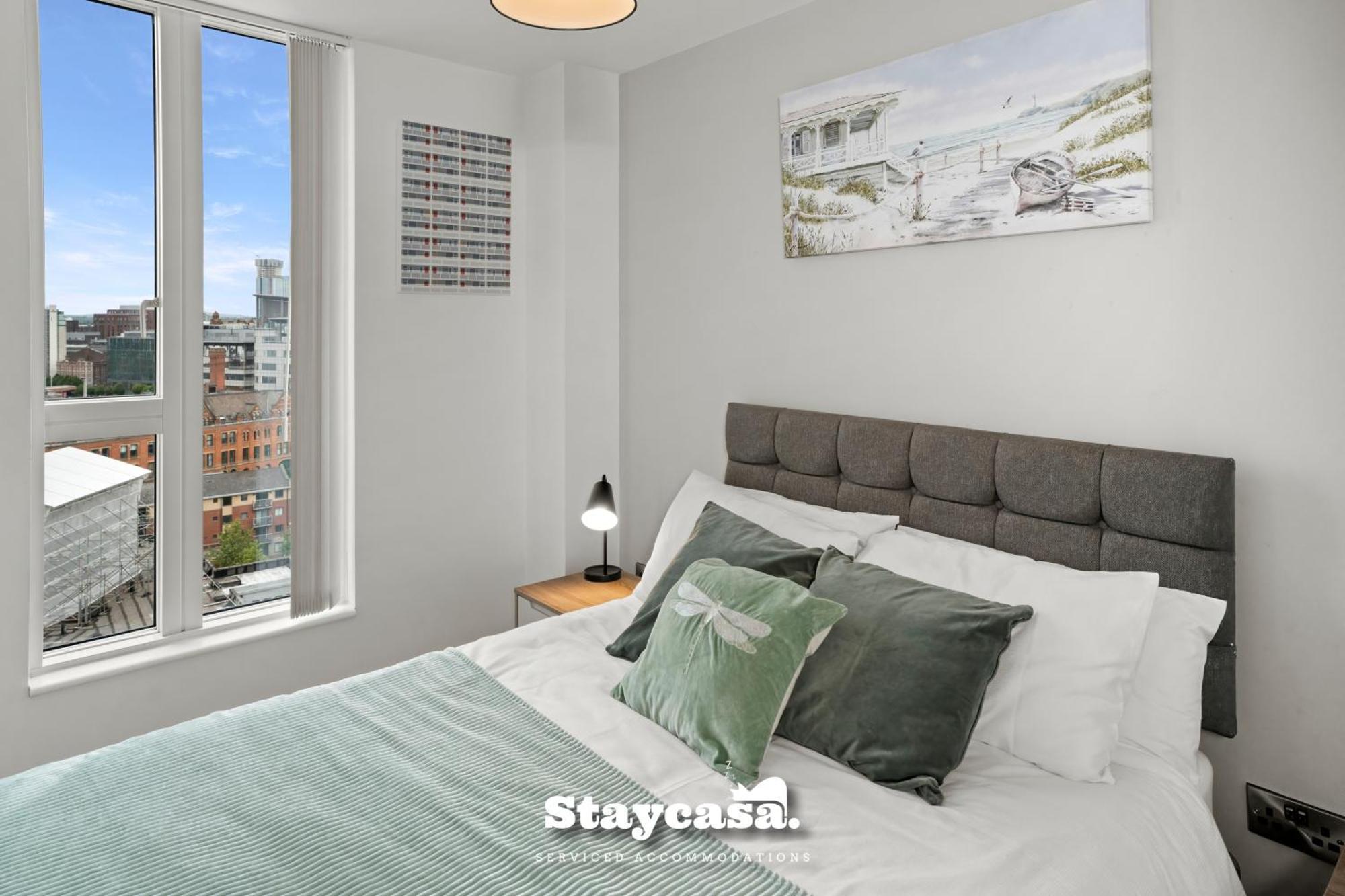 Spectacular Apartment Balcony View In City Centre Манчестер Экстерьер фото